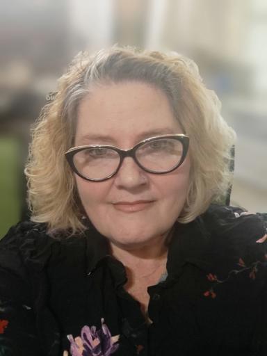 Jade is a naturally gifted empath with a deep intuitive connection that has been present throughout her life.